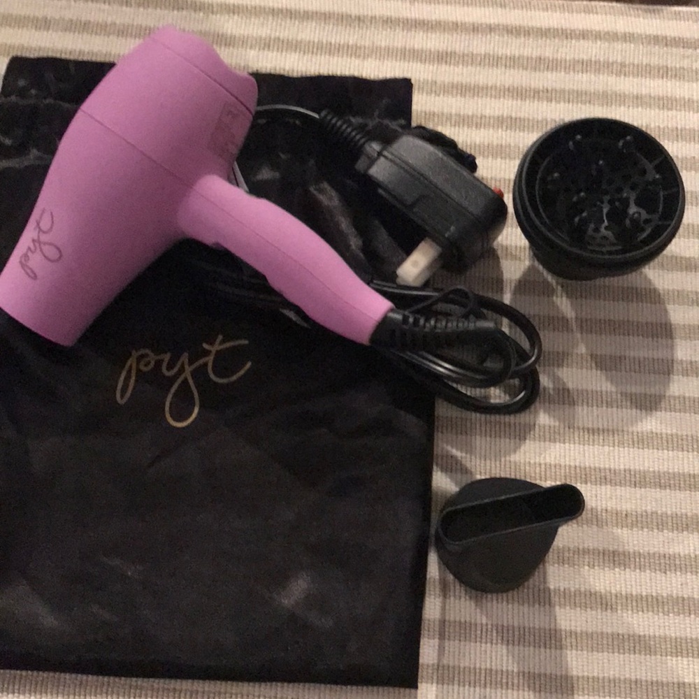 PYT travel/mini blow dryer and accessories